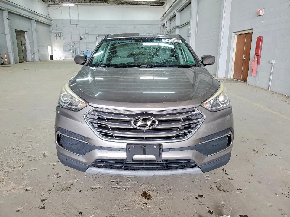 2018 Hyundai Santa fe VIN 5XYZTDLB6JG546476 COPART salvage auction — MINOR DENT/SCRATCHES, VA - CERTIFICATE OF TITLE, sold $5,500 on 2026-07-09 (photo 5)