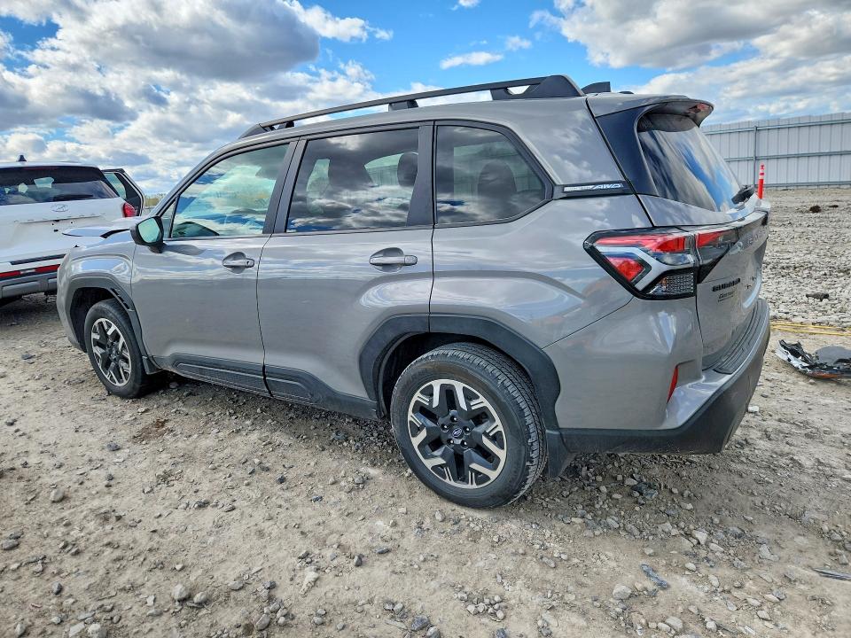 2025 Subaru Forester VIN JF2SLDBC3SH503588 COPART salvage auction — FRONT END, WI - CERT OF TITLE-SALVAGE VEHICLE, sold $9,100 on 2026-09-14 (photo 2)