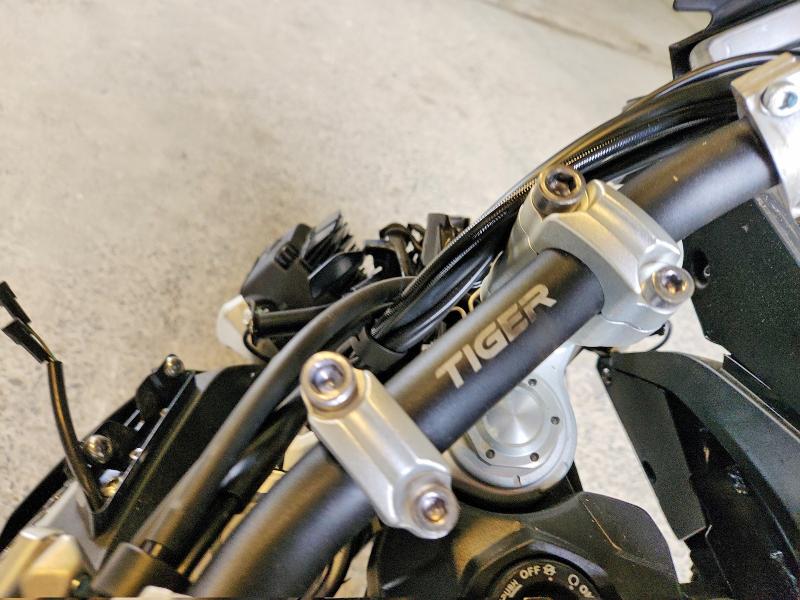 2021 Triumph motorcycle Tiger VIN SMTE64DFXMTAF4405 COPART salvage auction — FRONT END, NJ - CERT OF TITLE-SALVAGE, sold $2,650 on 2026-07-13 (photo 7)