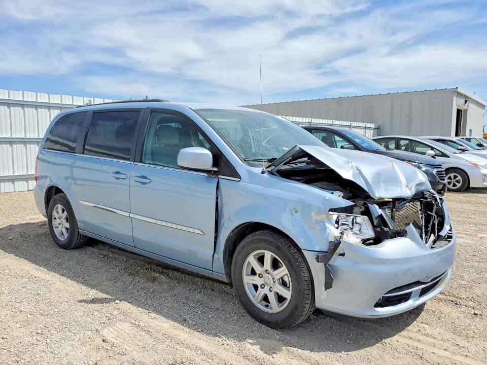 2013 Chrysler Voyager VIN 2C4RC1BG0DR519396 COPART salvage auction — FRONT END, Ia - Cert Of Title-Salvage Title, sold $1,950 on 2026-07-08 (photo 4)