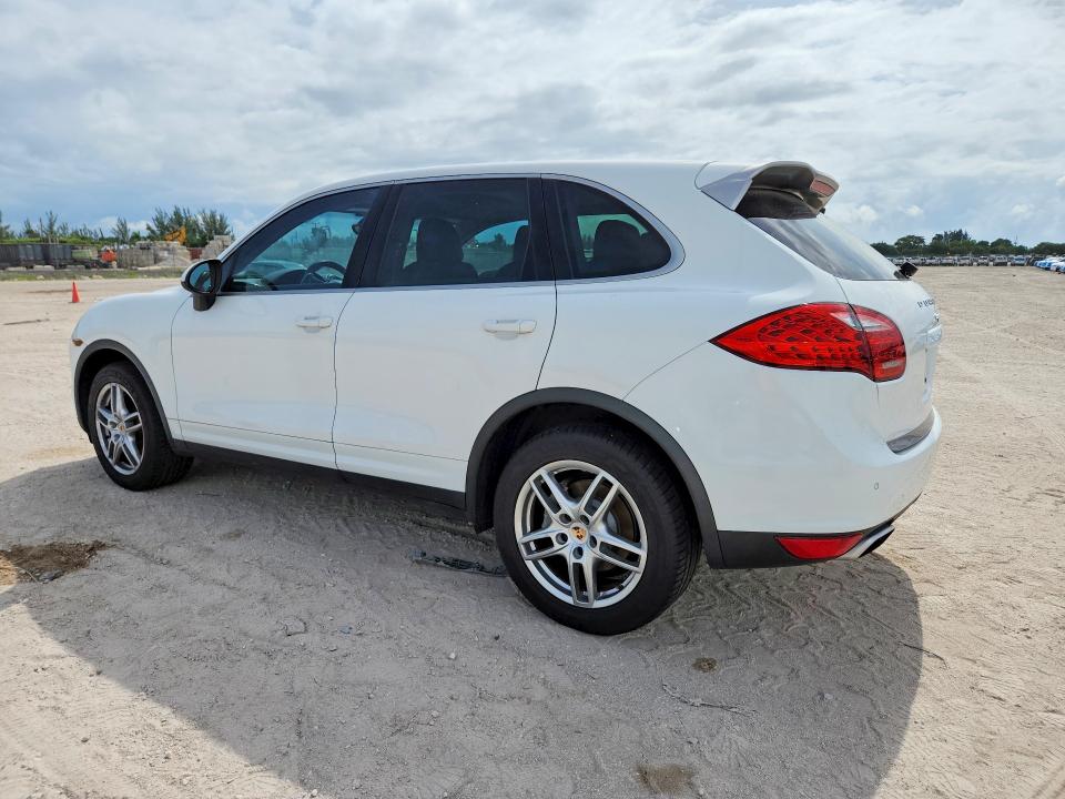 2014 Porsche Cayenne VIN WP1AA2A28ELA97451 COPART salvage auction — MINOR DENT/SCRATCHES, Fl - Certificate Of Title (P), sold $2,050 on 2026-07-30 (photo 2)