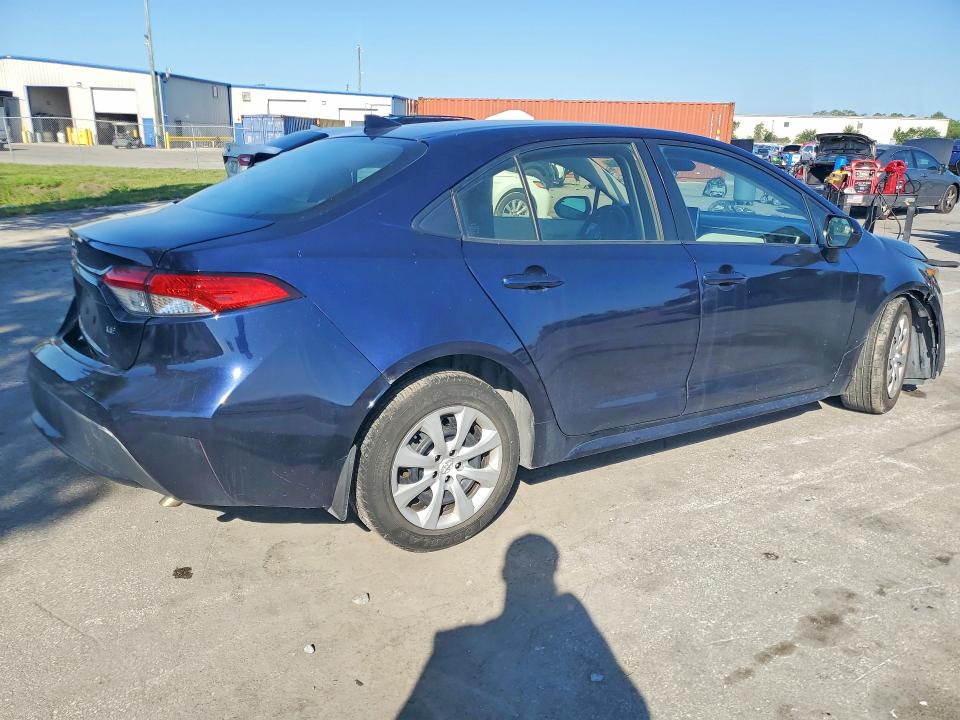 2020 Toyota Corolla VIN JTDEPRAE5LJ056188 COPART salvage auction — SIDE, Fl - Cert Of Title Slvg Rebuildable, sold $3,150 on 2026-07-09 (photo 3)