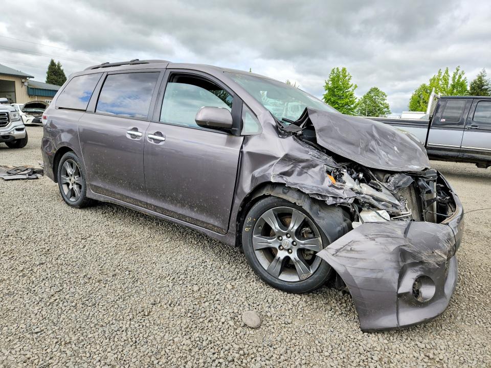 2015 Toyota VIN 5TDXK3DC4FS634853 COPART salvage auction — FRONT END, Or - Salvage Title Certificate, sold $4,200 on 2026-07-14 (photo 4)