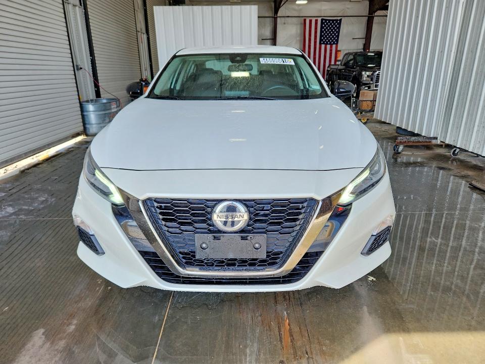 2022 Nissan Altima VIN 1N4BL4CV6NN347282 COPART salvage auction — MINOR DENT/SCRATCHES, MO - CERTIFICATE OF TITLE, sold $13,500 on 2026-07-09 (photo 5)