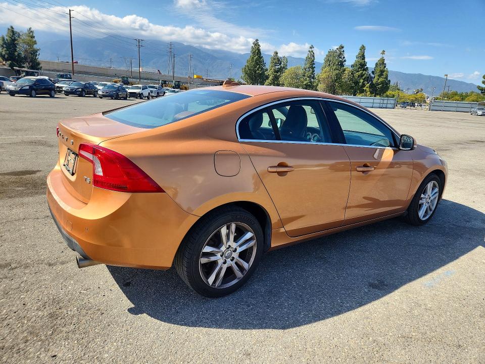 2013 Volvo VIN YV1612FS1D2201700 COPART salvage auction — SIDE, Ca - Salvage Certificate, sold $1,600 on 2026-07-02 (photo 3)