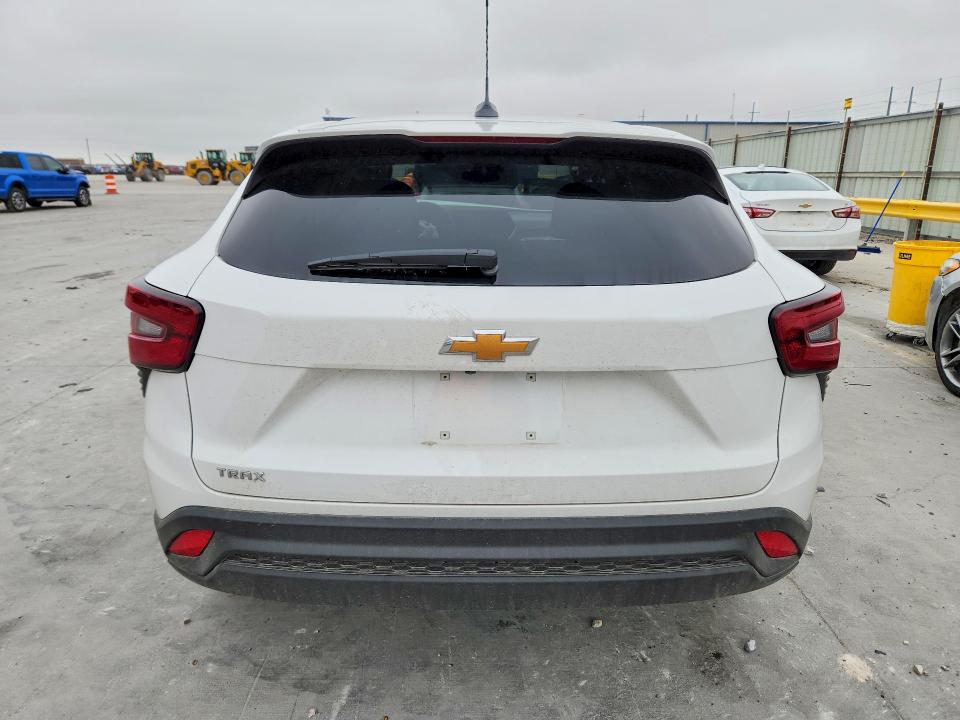 2026 Chevrolet Trax VIN KL77LFEP2TC079542 COPART salvage auction — FRONT END, Tx - Salvage Vehicle Title, sold $5,200 on 2026-07-17 (photo 6)