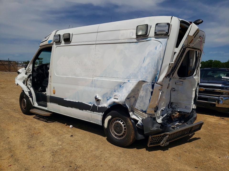 2019 Mercedes-benz Sprinter VIN WD4PF0CD0KP107447 COPART salvage auction — FRONT END, Va - Cert Of Title - Salvage, sold $4,350 on 2026-07-08 (photo 2)