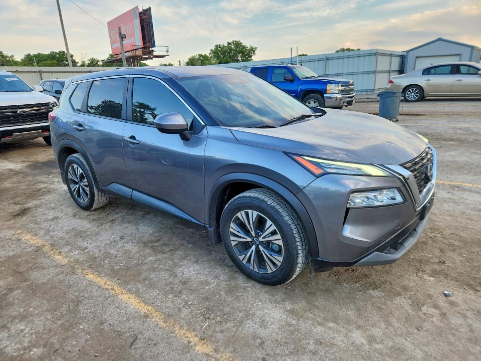 2023 Nissan Rogue VIN JN8BT3BA2PW423018 COPART salvage auction — HAIL, KS - CERT OF TITLE-SALVAGE, sold $1,000 on 2026-07-29 (photo 4)