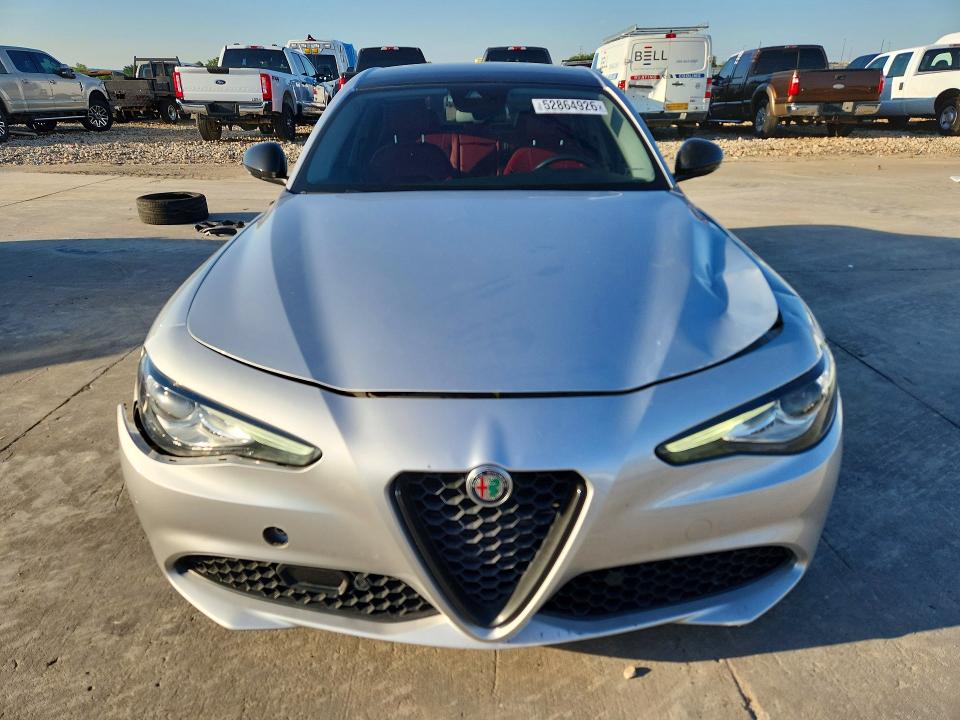2021 Alfa romeo Giulia VIN ZARFAMBN0M7639733 COPART salvage auction — FRONT END, Tx - Certificate Of Title, sold $4,600 on 2026-07-23 (photo 5)