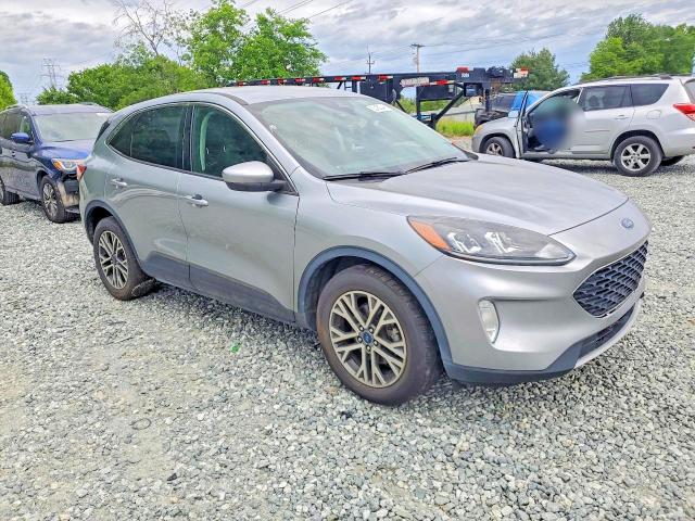 2022 Ford Escape VIN 1FMCU9H90NUA43550 COPART salvage auction — MINOR DENT/SCRATCHES, Nc - Dealer Only Clean Title, sold $4,400 on 2026-07-21 (photo 4)