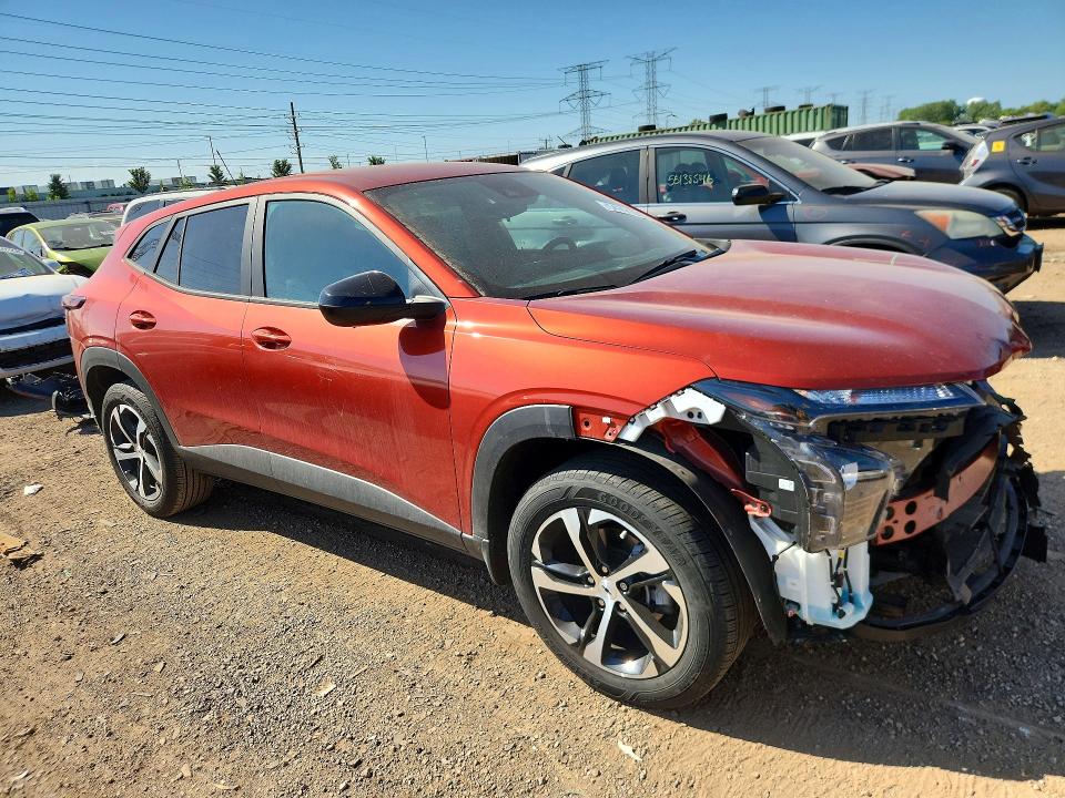 2024 Chevrolet Trax VIN KL77LGE2XRC052303 COPART salvage auction — FRONT END, Il - Salvage Certificate, sold $5,900 on 2026-07-28 (photo 4)
