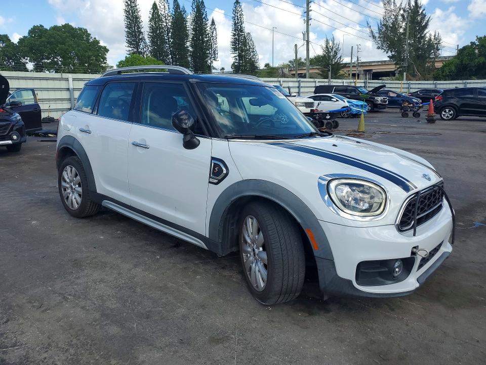 2020 Mini VIN WMZYW7C07L3L26337 COPART salvage auction — UNDERCARRIAGE, FL - CERTIFICATE OF DESTRUCTION, sold $4,600 on 2026-07-27 (photo 4)