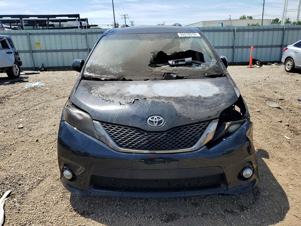 2015 Toyota Sienna VIN 5TDXK3DC0FS597879 COPART salvage auction — ENGINE BURN, Il - Salvage Certificate, sold $725 on 2026-07-17 (photo 5)