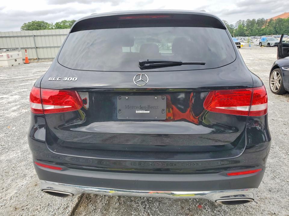2017 Mercedes-benz Glc VIN WDC0G4JBXHF258127 COPART salvage auction — MINOR DENT/SCRATCHES, Nj - Certificate Of Title, sold $6,800 on 2026-07-27 (photo 6)