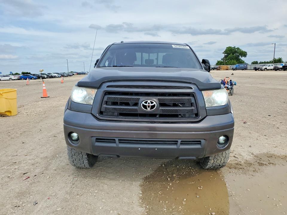 2013 Toyota Tundra VIN 5TFUW5F18DX282186 COPART salvage auction — SIDE, Tx - Salvage Vehicle Title, sold $6,100 on 2026-07-22 (photo 5)