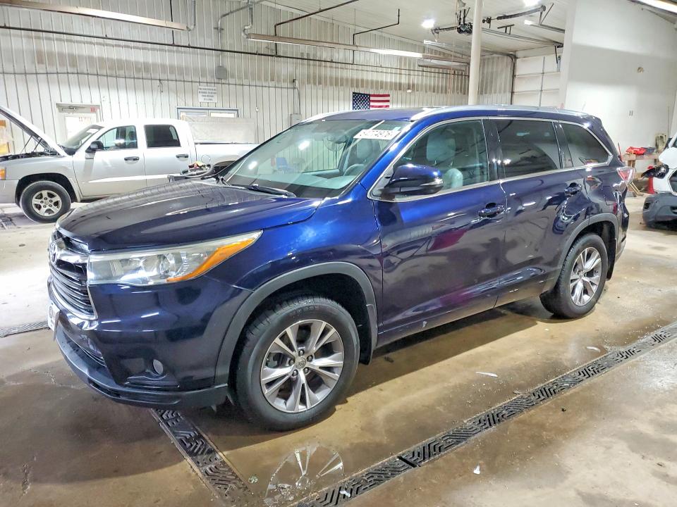 2015 Toyota Highlander VIN 5TDJKRFHXFS217013 COPART salvage auction — SIDE, Pa - Certificate Of Salvage, sold $5,200 on 2026-07-23 (photo 1)