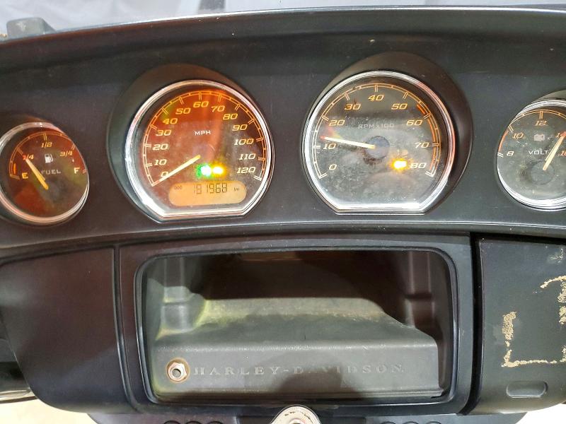 2015 Harley-davidson FLHTP VIN 1HD1FMM1XFB687772 COPART salvage auction — MINOR DENT/SCRATCHES, TX - CERTIFICATE OF TITLE, sold $1,900 on 2026-07-27 (photo 7)