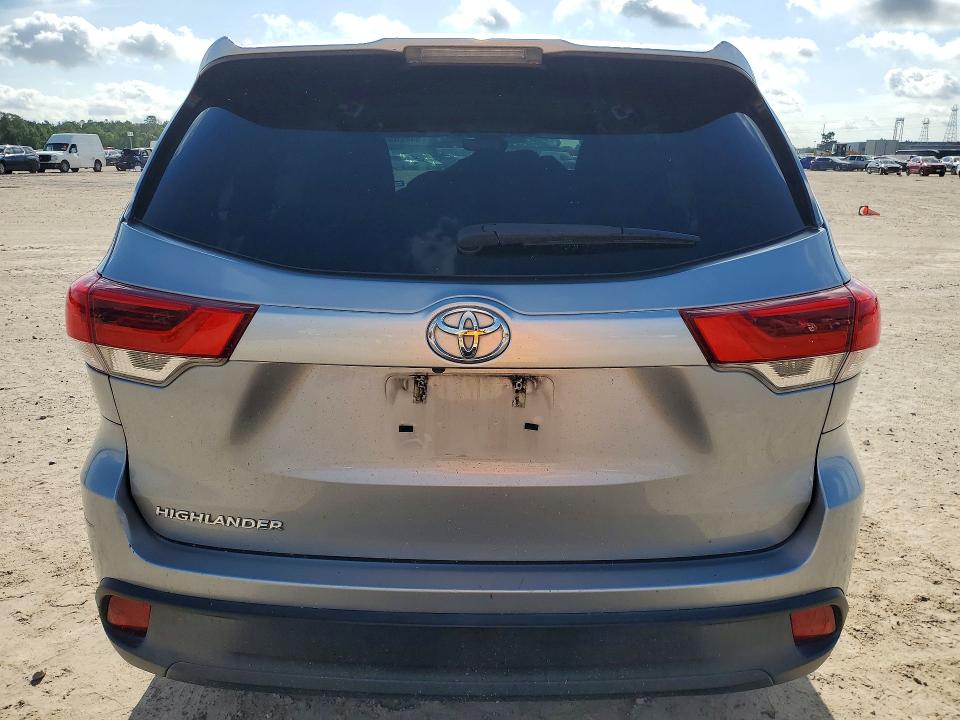 2018 Toyota VIN 5TDZZRFH7JS239641 COPART salvage auction — FRONT END, Tx - Salvage Vehicle Title, sold $5,400 on 2026-07-10 (photo 6)
