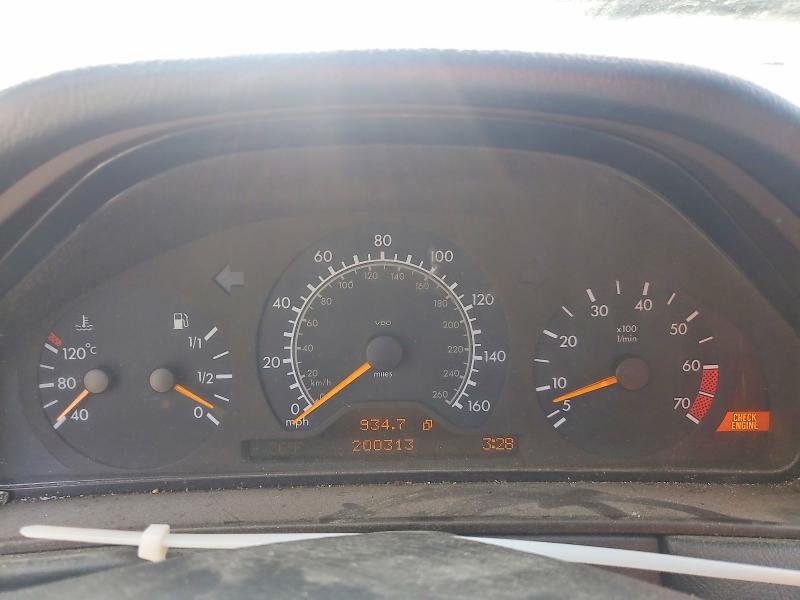1999 Mercedes-benz E-klasse VIN WDBJF70H6XA850879 COPART salvage auction — HAIL, SC - CERT OF TITLE-SALVAGE, sold $350 on 2026-07-06 (photo 9)
