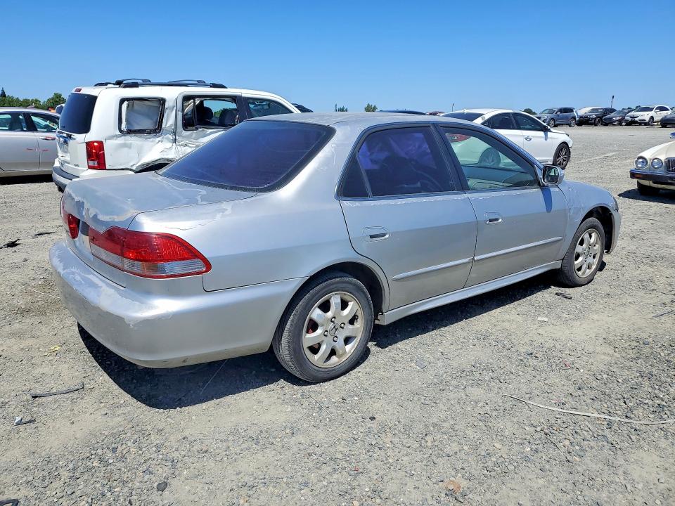 2001 Honda Accord VIN JHMCG66011C025250 COPART salvage auction — REAR END, Ca - Cert Of Title-Salvaged, sold $225 on 2026-07-21 (photo 3)