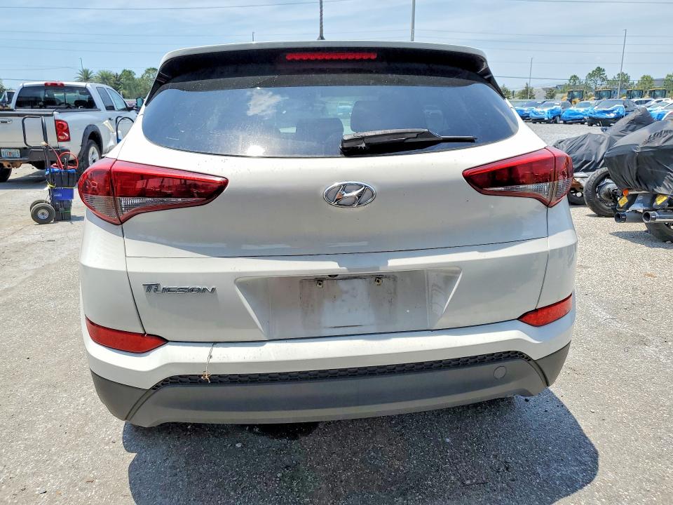 2018 Hyundai VIN KM8J23A45JU726069 COPART salvage auction — FRONT END, Fl - Cert Of Title Slvg Rebuildable, sold $15 on 2026-07-21 (photo 6)
