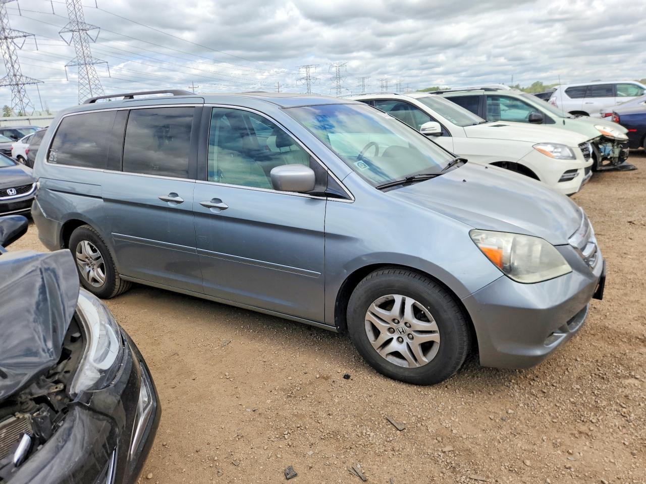 2007 Honda Odyssey VIN 5FNRL38757B103749 COPART salvage auction — Rear End, IL - SALVAGE CERTIFICATE, sold $450 on 2026-07-02 (photo 4)