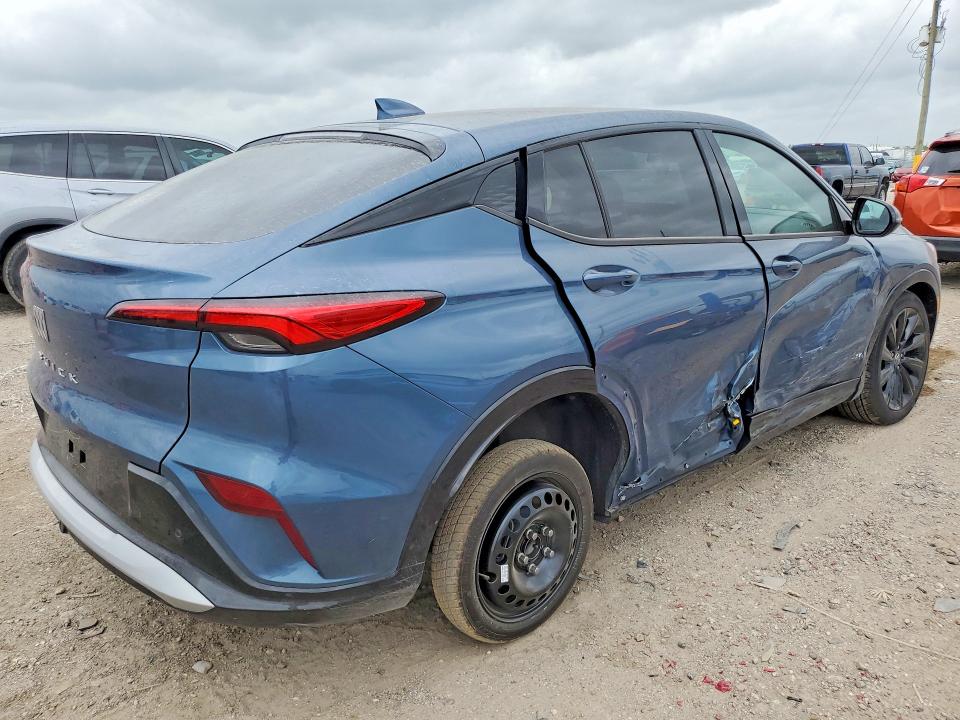 2026 Buick Envista VIN KL47LBEP9TB135231 COPART salvage auction — SIDE, Tx - Salvage Vehicle Title, sold $8,100 on 2026-07-23 (photo 3)