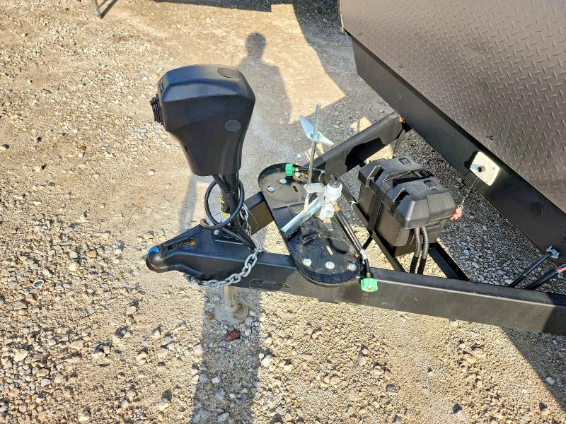 2025 Avenger Trailer VIN 5ZT2AVNB6SB940595 COPART salvage auction — HAIL, TX - CERTIFICATE OF TITLE, sold $7,300 on 2026-08-25 (photo 8)