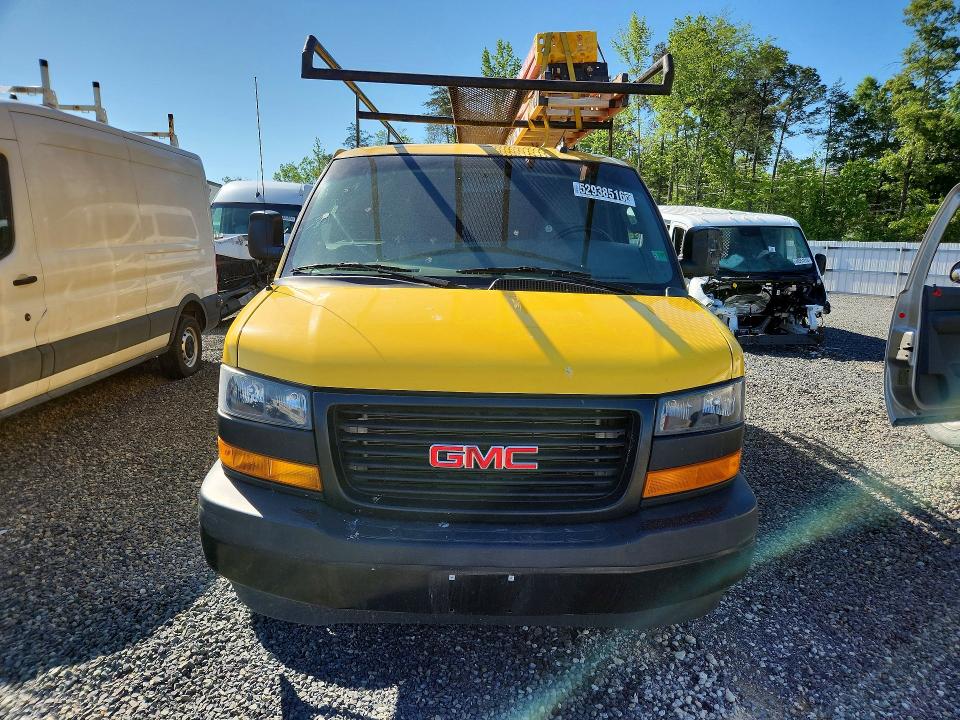 2021 Gmc Savana 2500 VIN 1GTW7AFP7M1176138 COPART salvage auction — MINOR DENT/SCRATCHES, Va - Certificate Of Title, sold $9,600 on 2026-07-06 (photo 5)