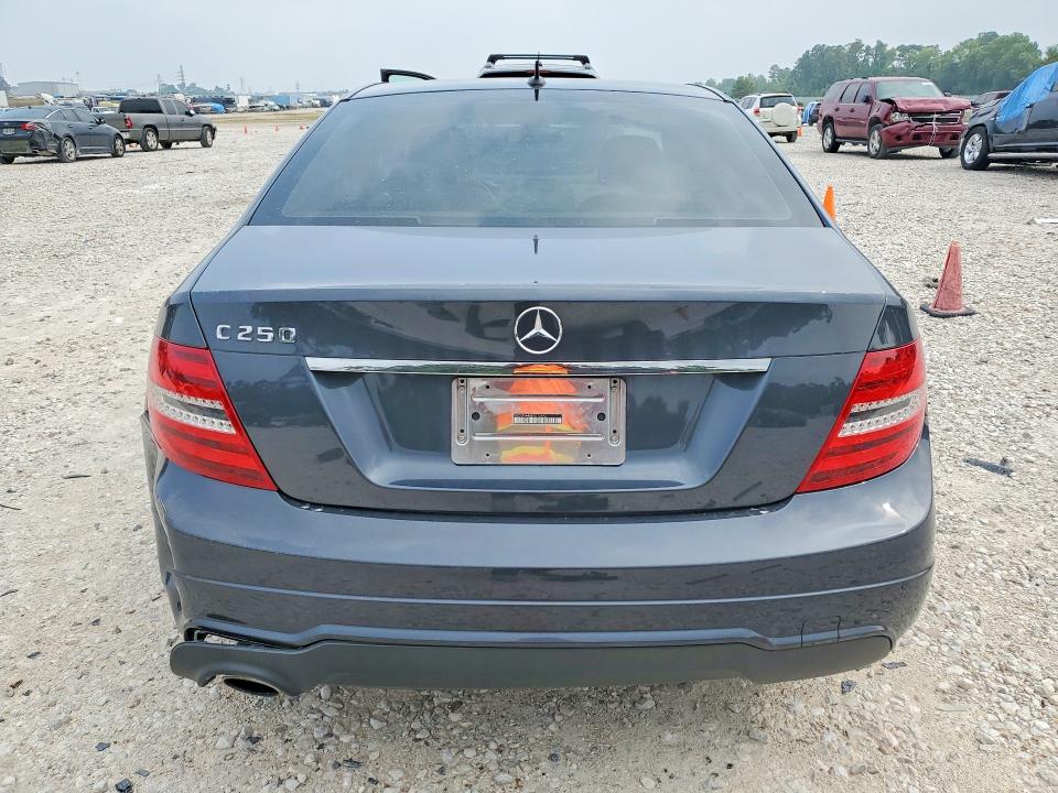 2014 Mercedes-benz C class VIN WDDGF4HB5EG212472 COPART salvage auction — FRONT END, TX - CERTIFICATE OF TITLE, sold $700 on 2026-07-24 (photo 6)
