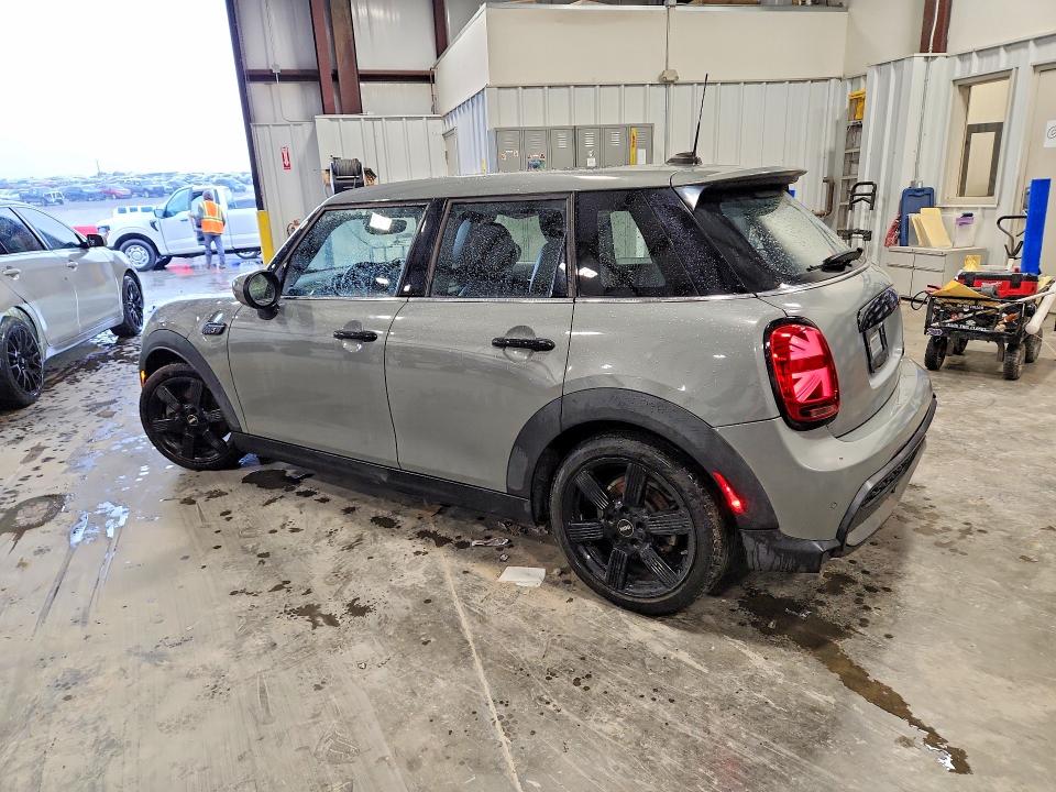 2022 Mini Cooper VIN WMW53DK00N2S23116 COPART salvage auction — REAR END, Ky - Cert Of Title-Salvage, sold $8,600 on 2026-07-16 (photo 2)