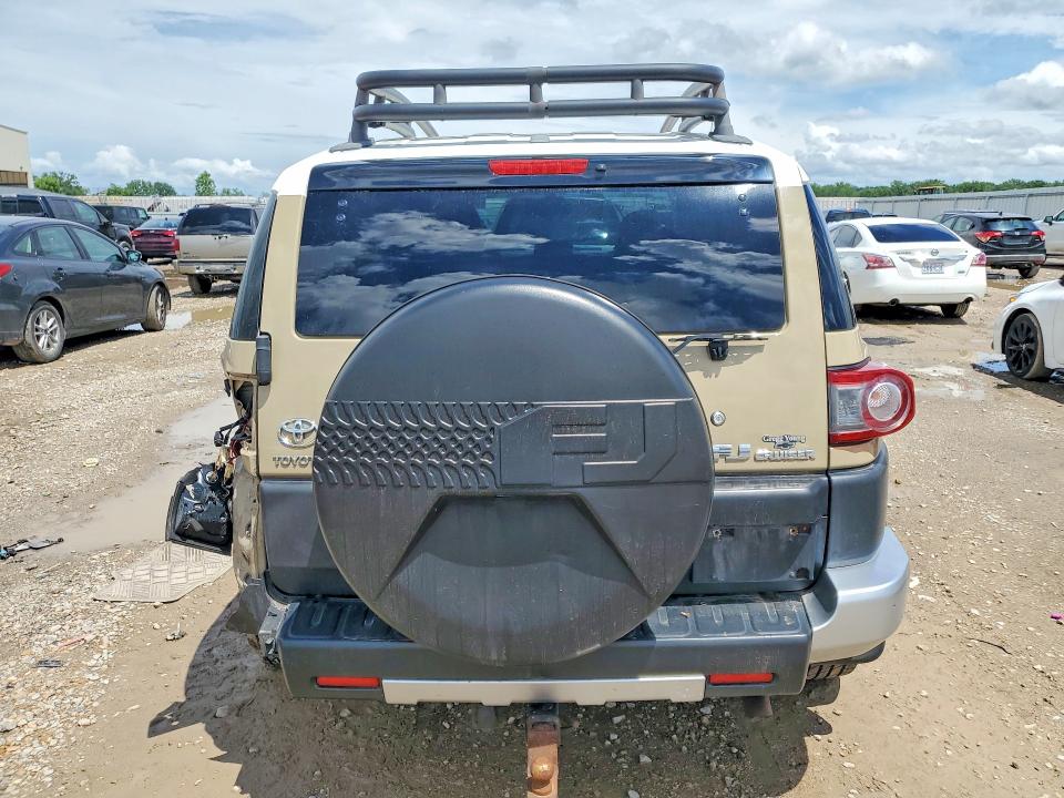 2013 Toyota Fj cruiser VIN JTEBU4BF6DK152618 COPART salvage auction — REAR END, Mo - Salvage Certificate Of Title, sold $10,800 on 2026-07-21 (photo 6)