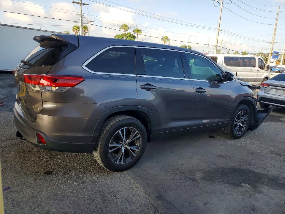 2019 Toyota Highlander VIN 5TDZZRFH2KS366797 COPART salvage auction — FRONT END, Fl - Cert Of Title Slvg Rebuildable, sold $3,150 on 2026-07-10 (photo 3)