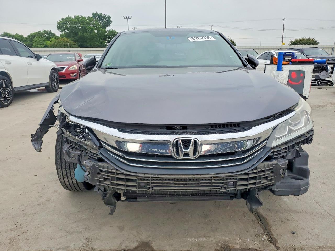 2017 Honda Accord VIN 1HGCR2F36HA076913 COPART salvage auction — Front End, TX - SALVAGE VEHICLE TITLE, sold $5,900 on 2026-06-25 (photo 5)