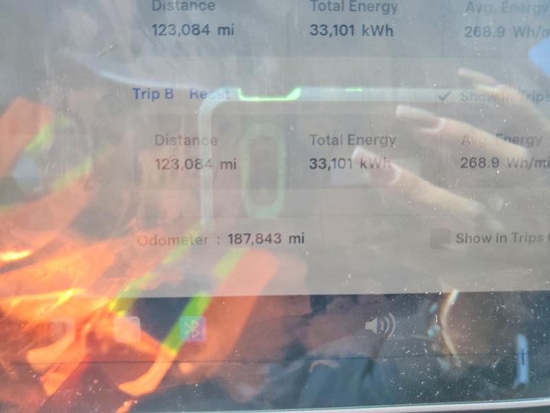2022 Tesla Model 3 VIN 5YJ3E1EB1NF288053 COPART salvage auction — SIDE, Tx - Salvage Vehicle Title, sold $3,100 on 2026-07-09 (photo 9)