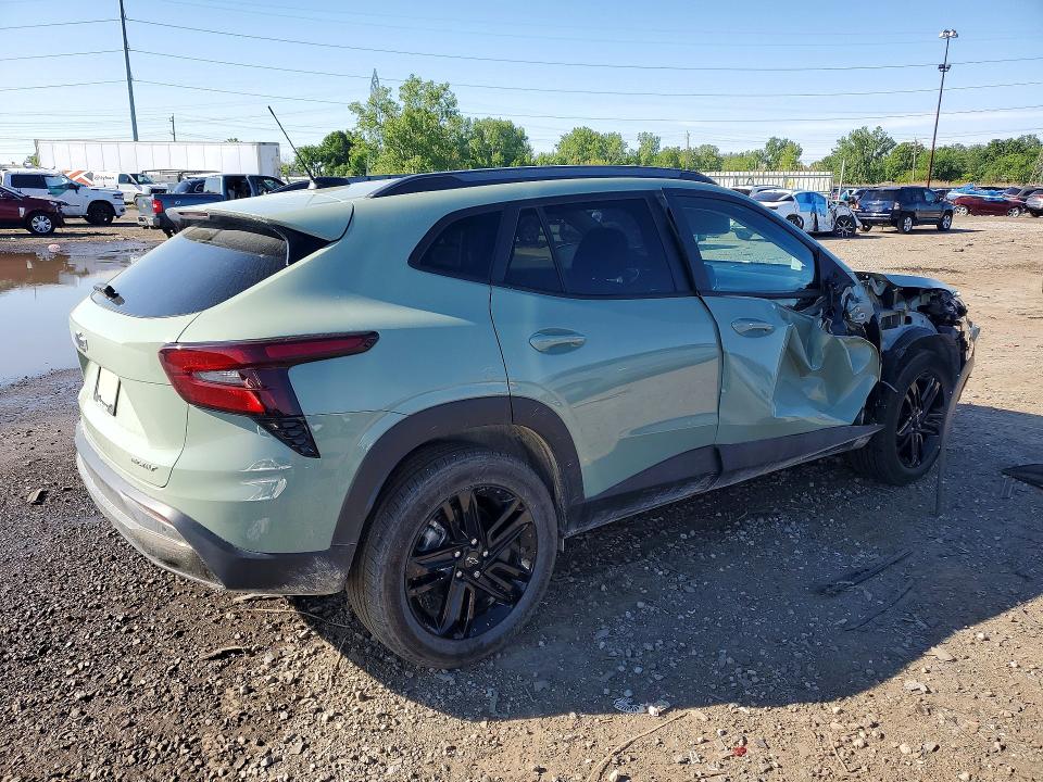 2025 Chevrolet Trax VIN KL77LKEP1SC210399 COPART salvage auction — FRONT END, Mi - Certificate Of Title, sold $5,400 on 2026-07-31 (photo 3)