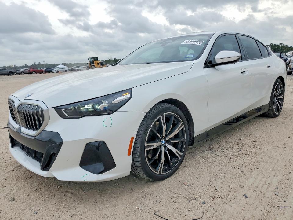 2026 BMW 5er VIN WBA43FJ08TCV32932 COPART salvage auction — UNDERCARRIAGE, Tx - Salvage Vehicle Title, sold $44,000 on 2026-07-24 (photo 1)