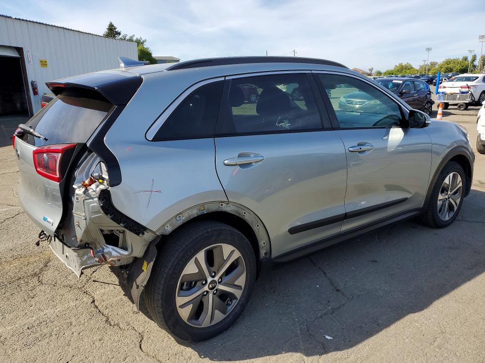 2019 Kia Niro VIN KNDCE3LG2K5017512 COPART salvage auction — REAR END, Ca - Salvage Certificate, sold $7,300 on 2026-07-17 (photo 3)