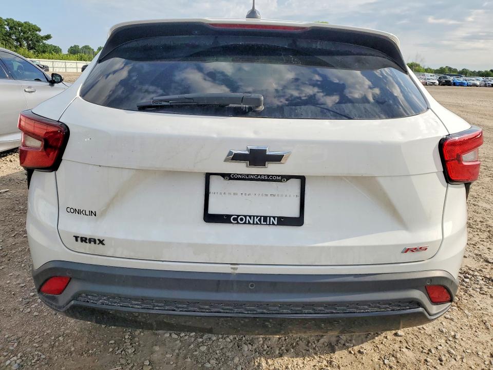 2024 Chevrolet Trax VIN KL77LGE21RC143928 COPART salvage auction — HAIL, Ks - Cert Of Title-Salvage, sold $9,100 on 2026-07-22 (photo 6)