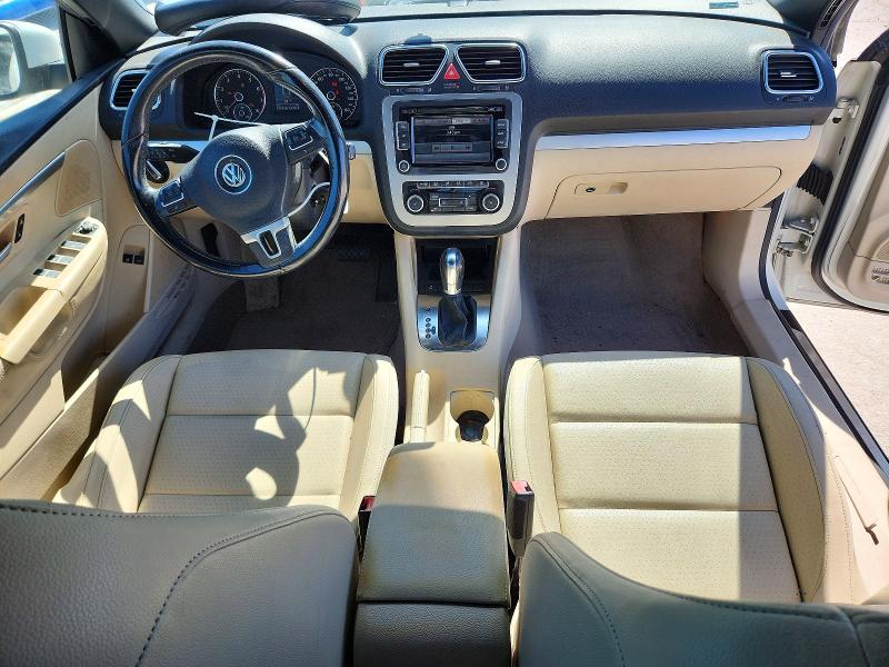 2012 Volkswagen Eos VIN WVWBW7AH7CV000122 COPART salvage auction — REAR END, Mo - Certificate Of Title, sold $725 on 2026-07-10 (photo 8)