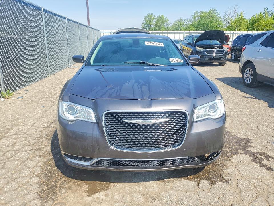 2015 Chrysler 300 VIN 2C3CCAAG0FH797008 COPART salvage auction — WATER/FLOOD, Mi - Cert Of Title-Flood Vehicle, sold $2,450 on 2026-07-02 (photo 5)