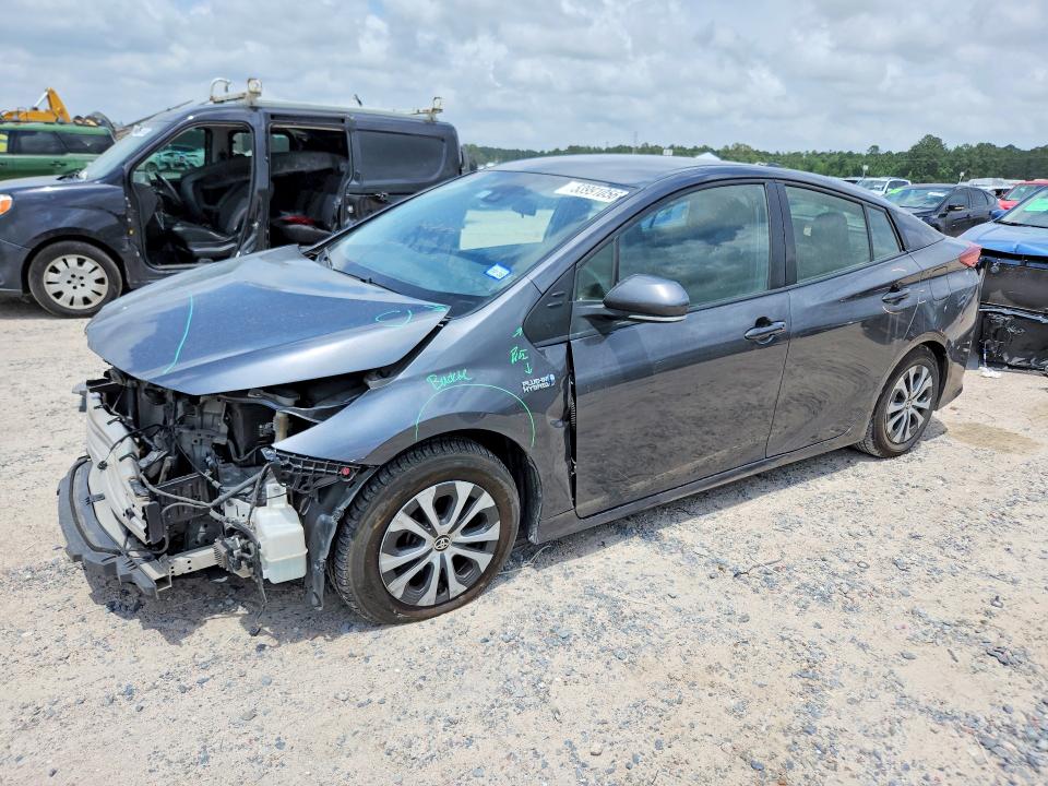 2021 Toyota Prius VIN JTDKAMFP1M3177016 COPART salvage auction — FRONT END, TX - SALVAGE VEHICLE TITLE, sold $3,850 on 2026-07-31 (photo 1)