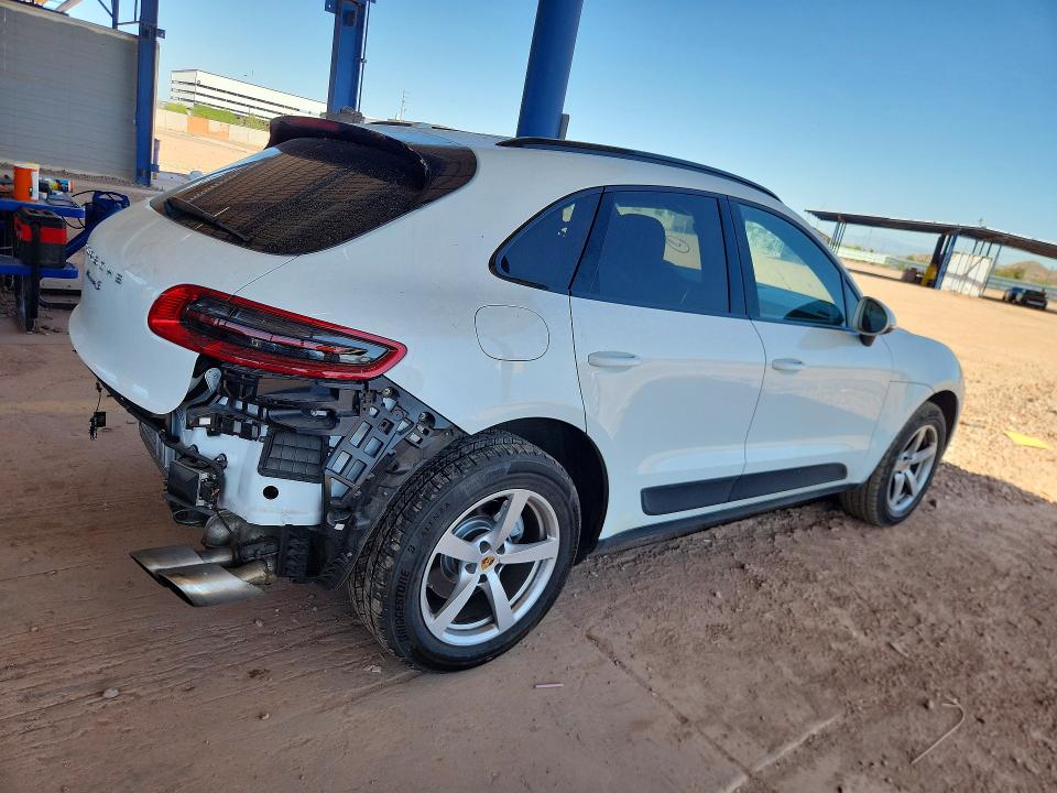 2017 Porsche Macan VIN WP1AB2A52HLB18628 COPART salvage auction — REAR END, Az - Cert Of Title - Salvage, sold $12,100 on 2026-07-09 (photo 3)
