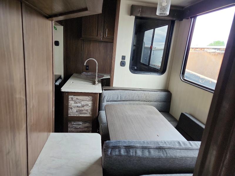 2019 Forest river sier VIN 5ZT3CTYB9K1213102 COPART salvage auction — SIDE, IN - CERT OF TITLE-SALVAGE TITLE, sold $8,400 on 2026-07-15 (photo 5)