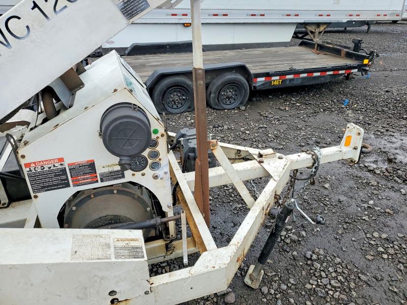 2009 Urwi VIN 5WDS110199S200236 COPART salvage auction — UNDERCARRIAGE, TX - BILL OF SALE, sold $3,675 on 2026-07-27 (photo 5)