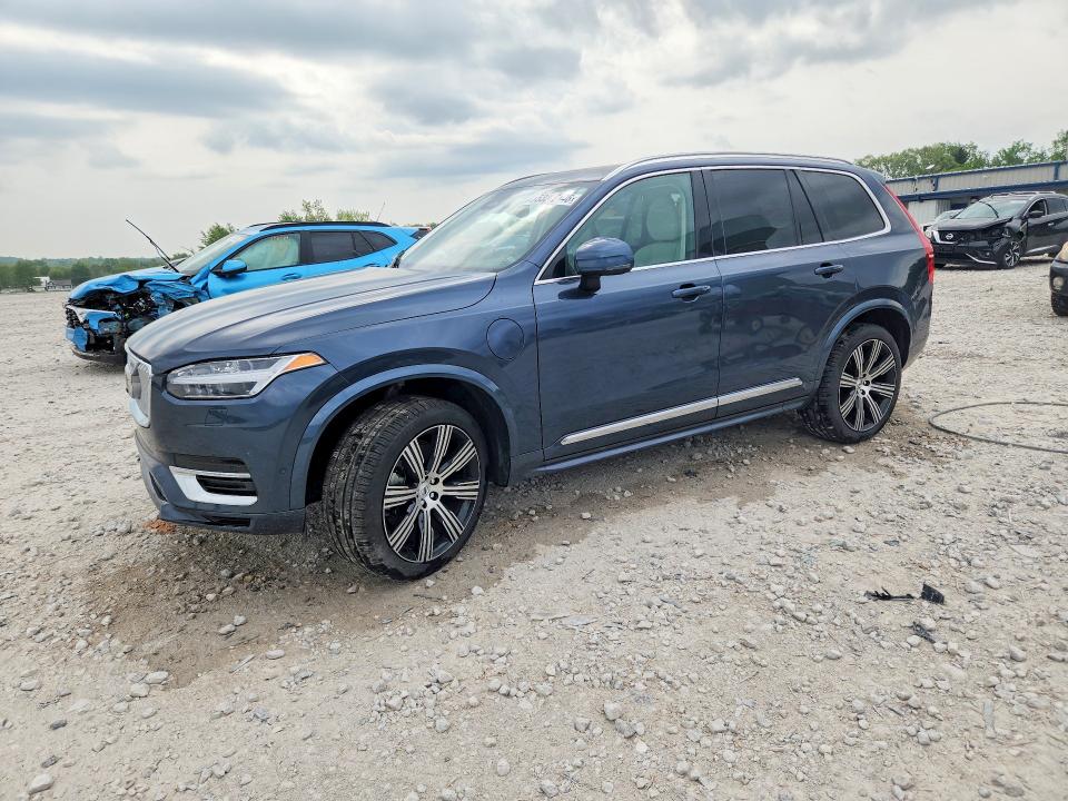 2025 Volvo VIN YV4H60PE9S1332578 COPART salvage auction — FRONT END, Salvage Title, sold $27,750 on 2026-08-13 (photo 1)