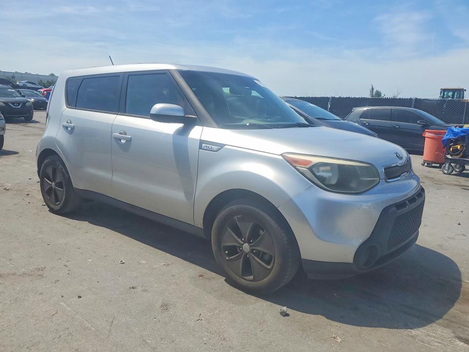 2015 Kia Soul VIN KNDJN2A2XF7747865 COPART salvage auction — REAR END, Fl - Certificate Of Destruction, sold $375 on 2026-07-28 (photo 4)
