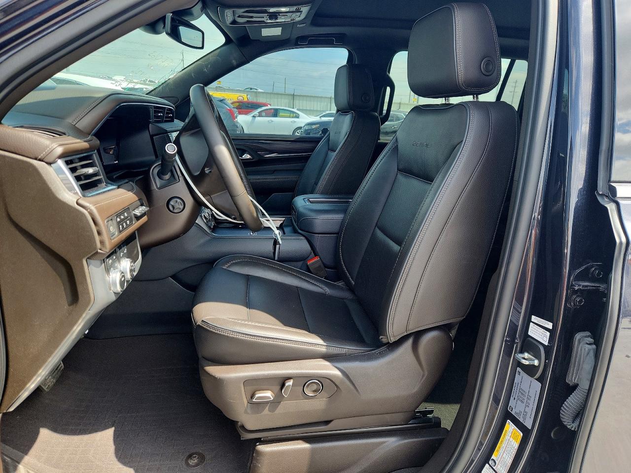 2023 GMC Yukon XL VIN 1GKS2JKT6PR335581 COPART salvage auction — Front End, TX - SALVAGE VEHICLE TITLE, sold $33,500 on 2026-07-02 (photo 7)