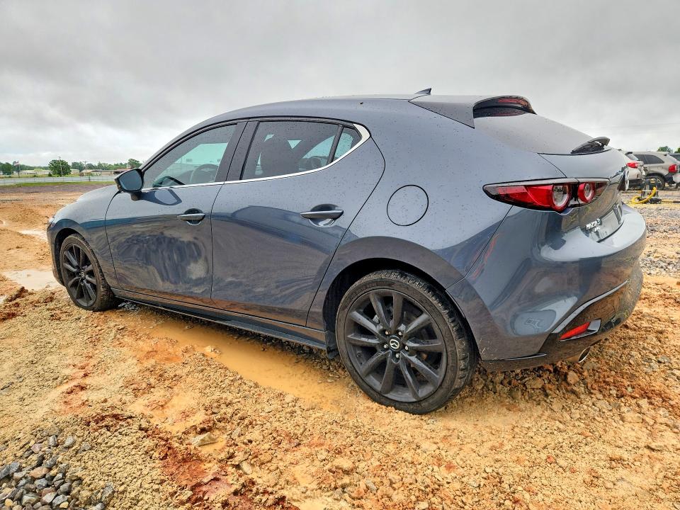 2021 Mazda 3 VIN JM1BPBML2M1301034 COPART salvage auction — HAIL, Salvage Title, sold $9,600 on 2026-08-24 (photo 2)