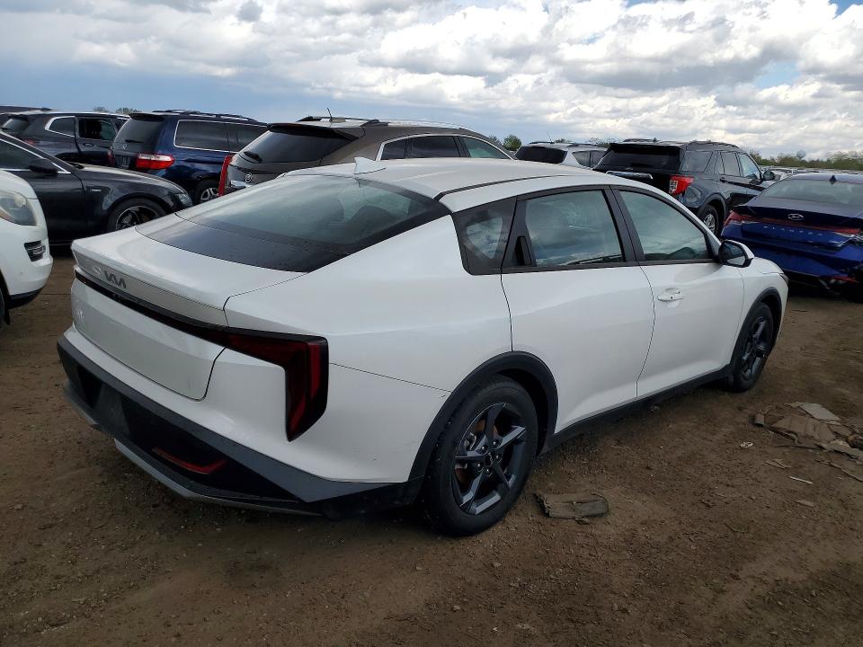 2025 Kia K4 VIN 3KPFT4DE2SE085304 COPART salvage auction — MECHANICAL, Il - Salvage Certificate, sold $8,000 on 2026-07-27 (photo 3)